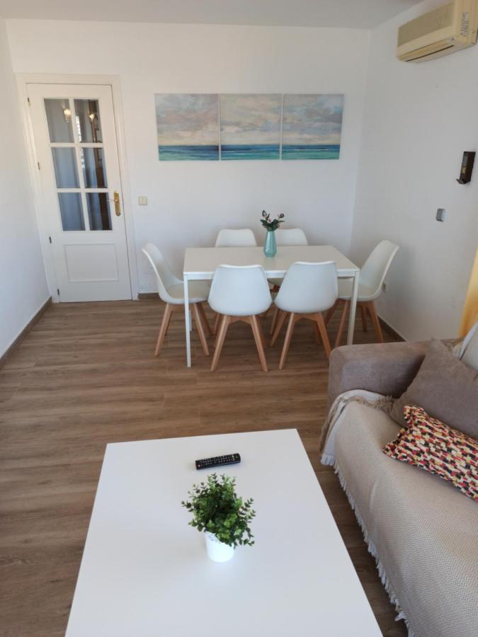 Apartamento En Edificio Stella Maris Фуeнхирола Екстериор снимка