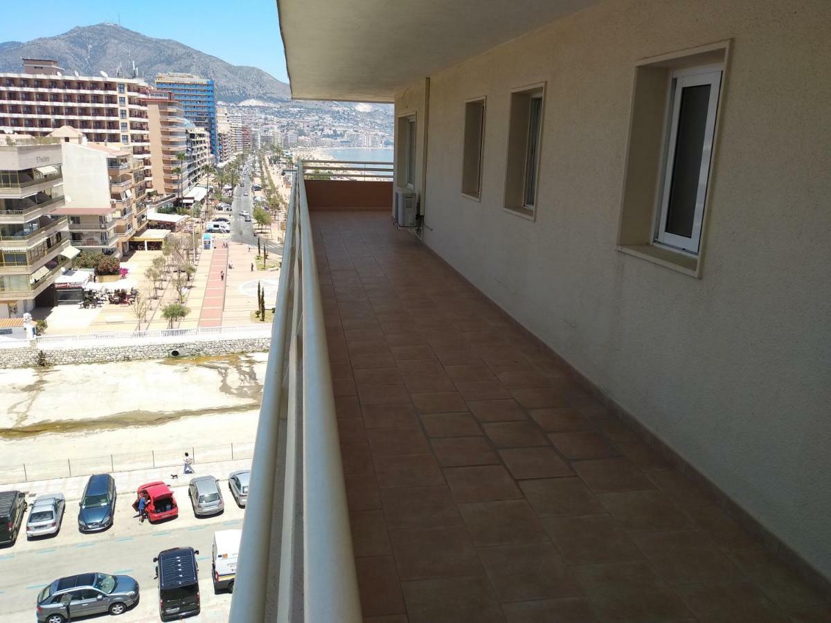 Apartamento En Edificio Stella Maris Фуeнхирола Екстериор снимка